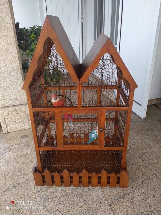 Gaiola Vintage Em Madeira – 120€
