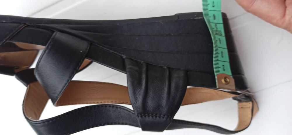 Skórzane sandały Clarks 42 klin. Uk8