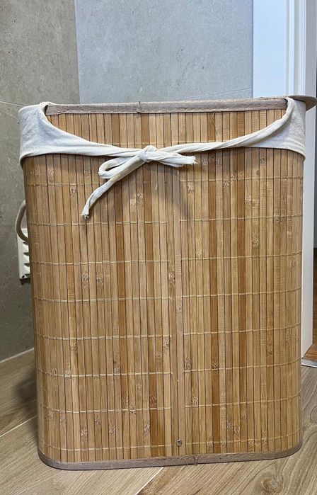 Cesto de roupa para casa de banho