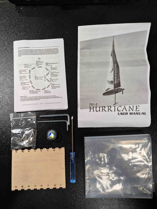 Veleiro RC Hurricane