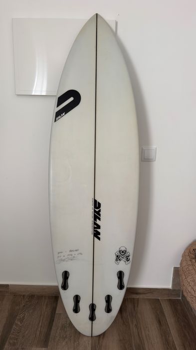 Dylan RX5 surfboard 5’11