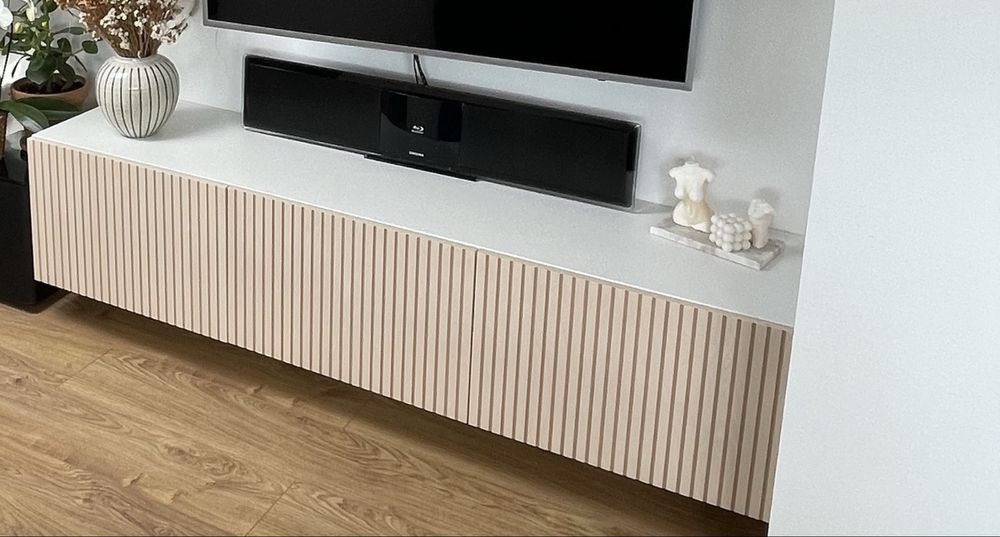 Szafka rtv Ikea BESTA ława tv z drzwiami