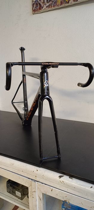 Quadro em carbono COLNAGO