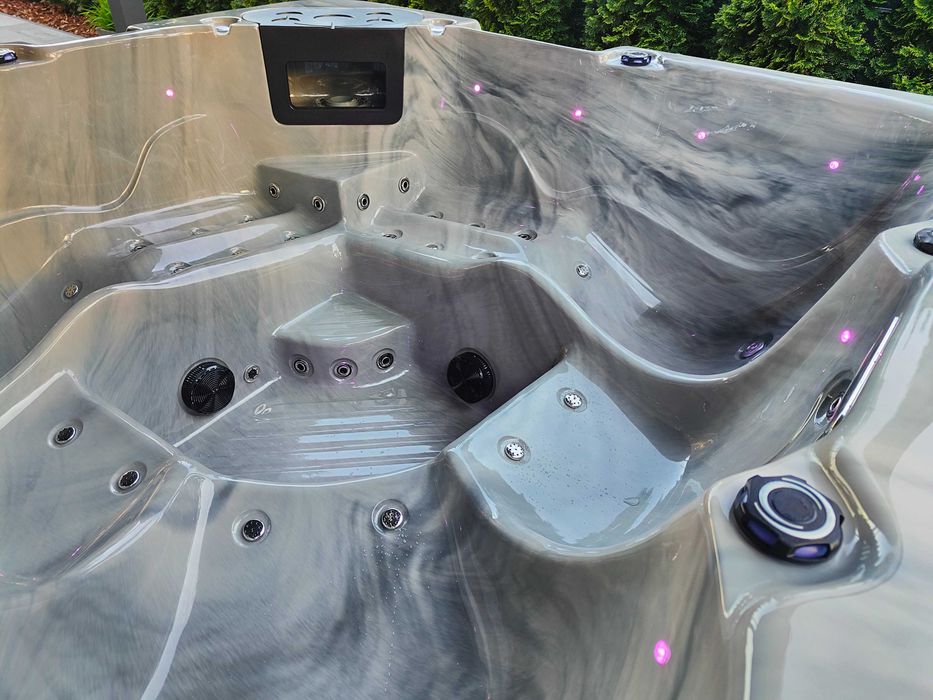 Nowe jacuzzi z gwarancją, 2 leżanki,Balboa, LED , transport , Faktura