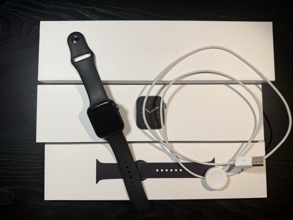 Apple Watch Series 6 44 mm GPS Black Sport Band