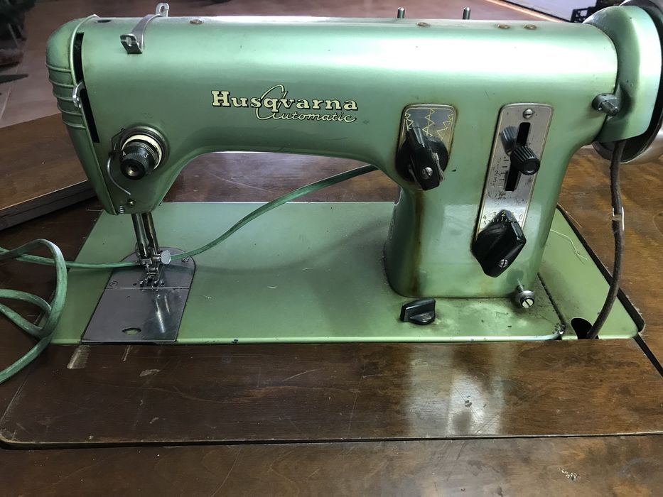 Maquina de costura antiga