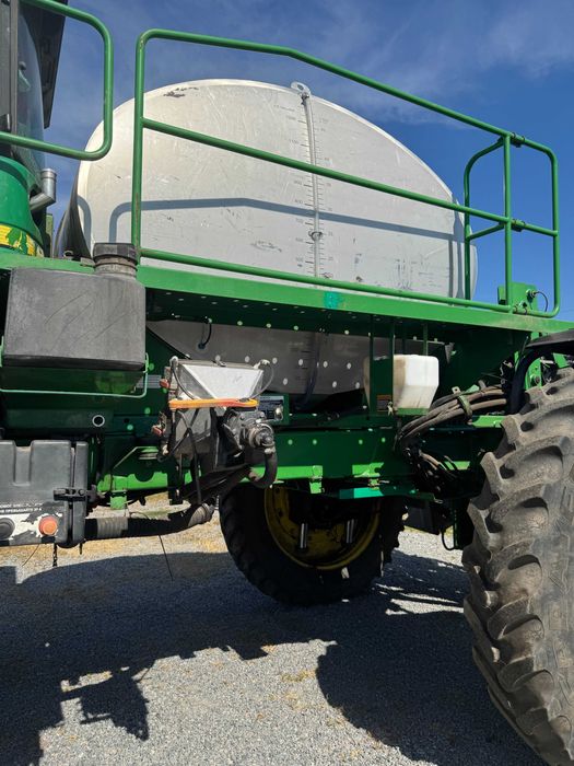 самохідний обприскувач John deere 4930