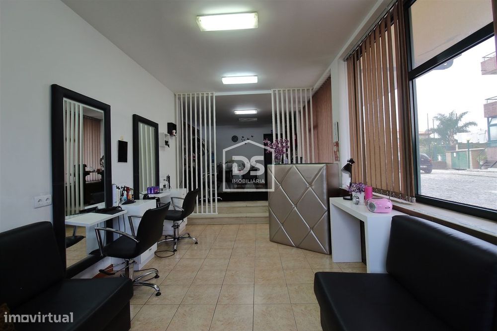 Loja  Venda em Figueiró,Paços de Ferreira