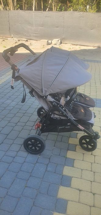 Wózek dziecięcy valcobaby snap duo z jedną gondolą.