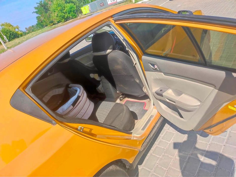 Geely emgrand ec7rv