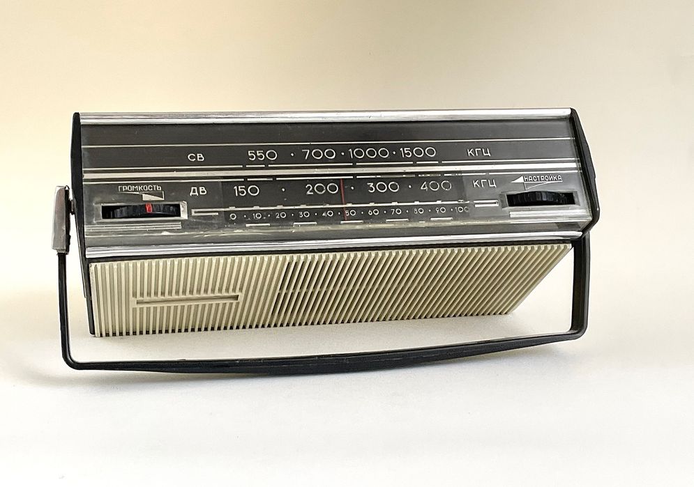Радиоприёмник Вега 1968г.