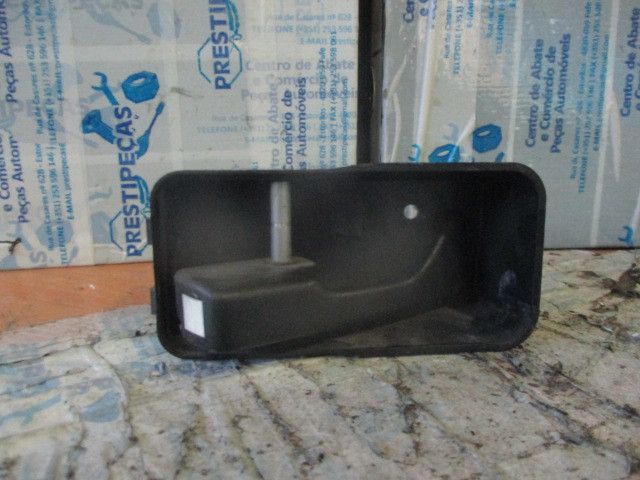 Puxador interior porta frente esquerdo FORD Escort VI Carrinha (GAL, A