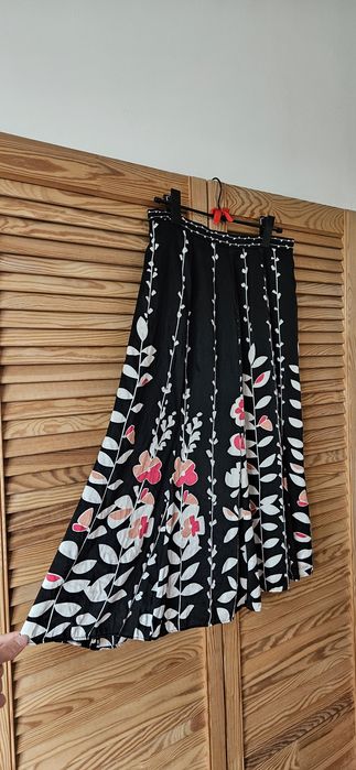 Czarna letnia spódnica midi w kwiaty jedwab 100% pure silk Talbots, nowa!