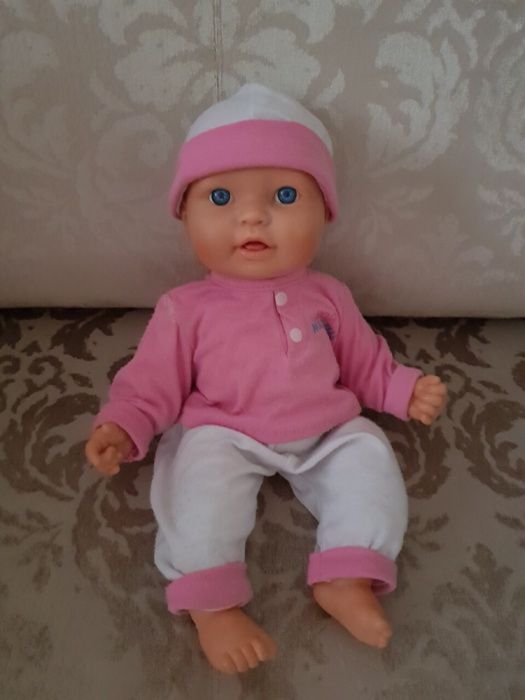 пупс из набора «доктор»