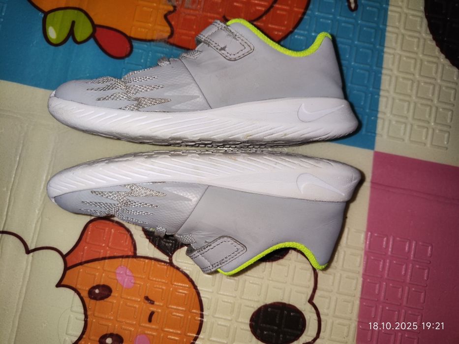 Nike кросівки для хлопчика, 27р