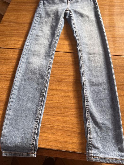 Джинси фірмові гарні