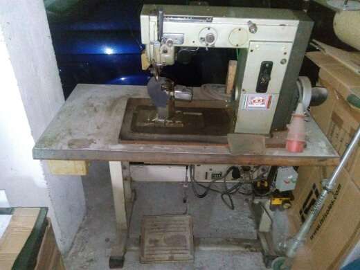 Máquina costura calçado