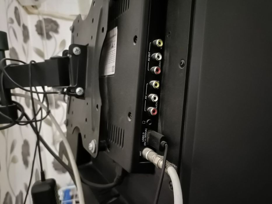 Телевизор Changhong LED32E6300