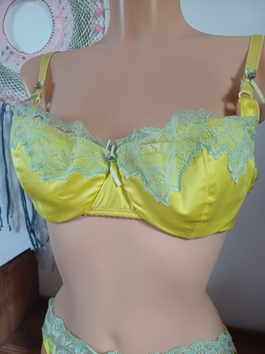 Biustonosz Next 75 D jasny żółty kanarkowy modelujacy Balcony push-up