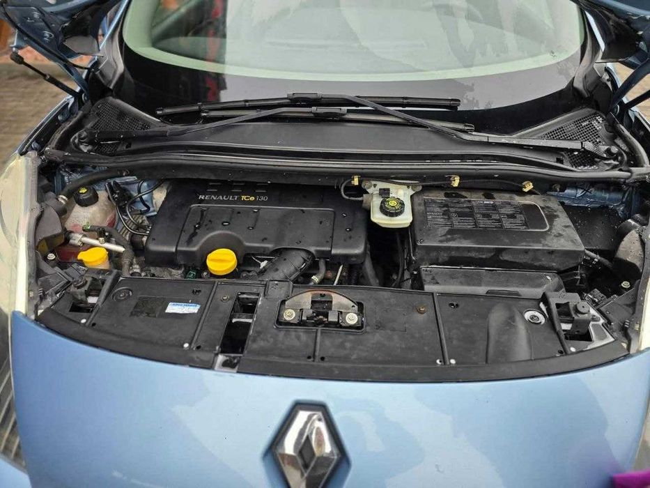 Продам автомобіль Renault Scenic.