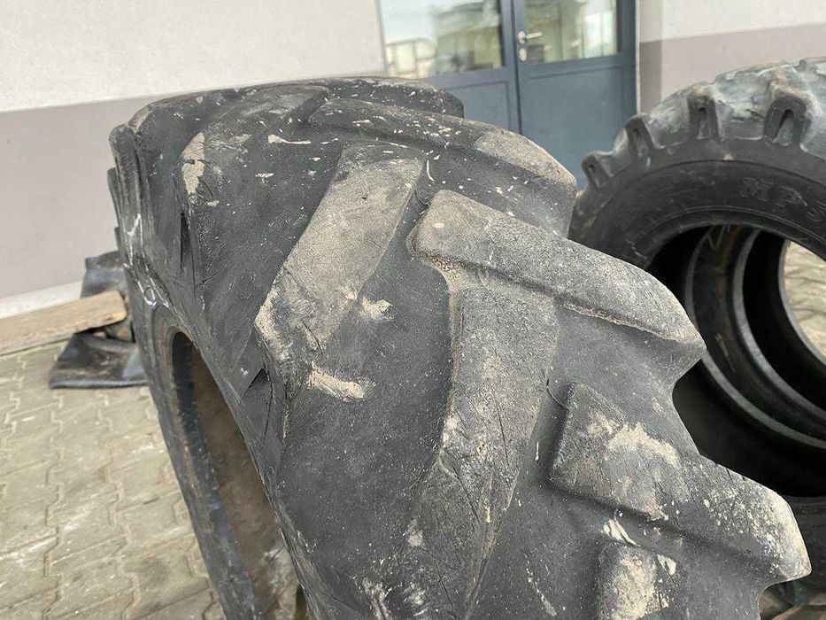 Opona 10.5-20, 275/80-20 CONTINENTAL AS-FARMER Rolnicza 50% Bieżnika