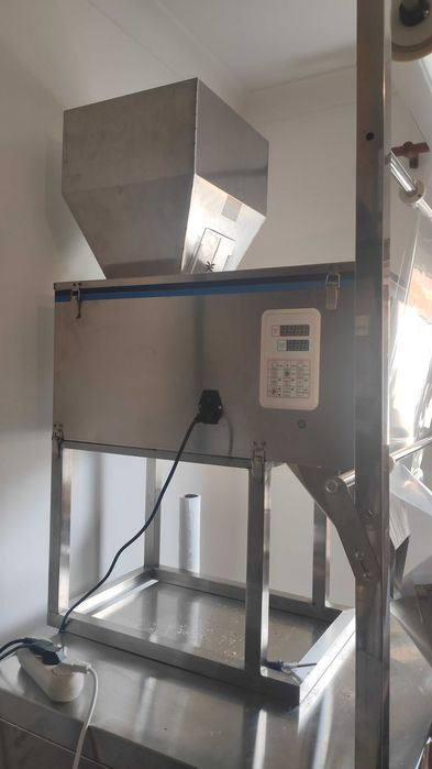 Maquina de embalar empacotar tipo Flow pack