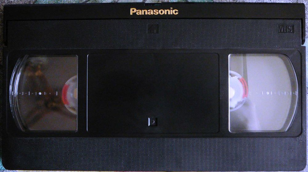 Касети vhs для відеомагнітофона або відеокамери
