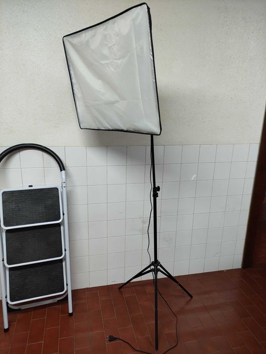 Iluminação fotografia - 2 focos profissionais