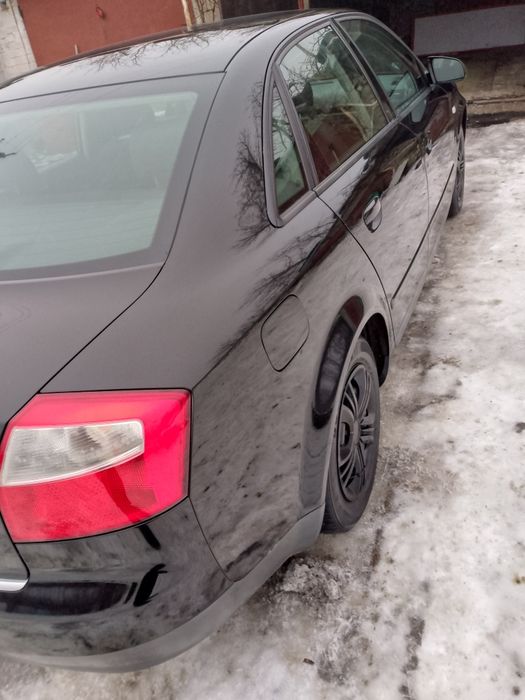 Ауді А 4 в чудовому стані хто купе жаліть не буде