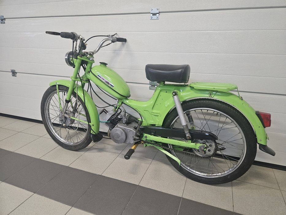 Komar 2352, super stan, oryginał.