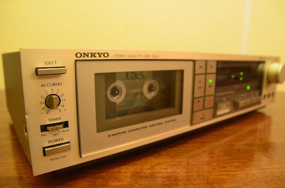 Gravador de Cassetes Onkyo TA 2035