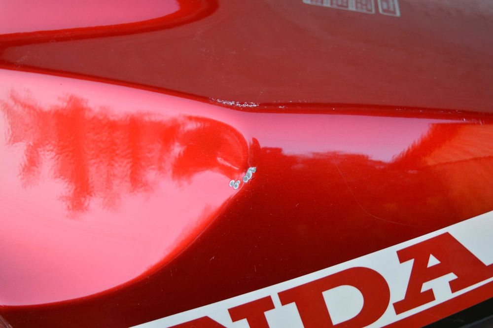 Honda VF 1000 f ZBIORNIK paliwa bak / bez korozji