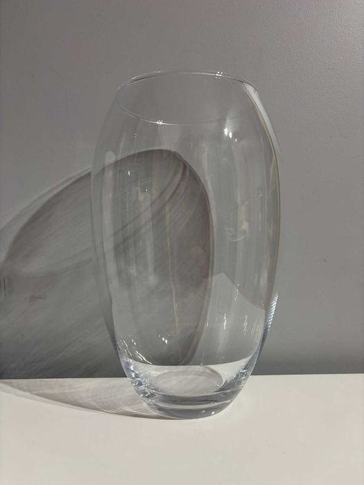 Przezroczysty szklany wazon 23cm