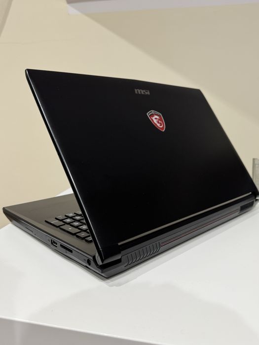 Laptop Gamingowy MSI GL62 i5/GTX 950/12GB ram/Dysk SSD