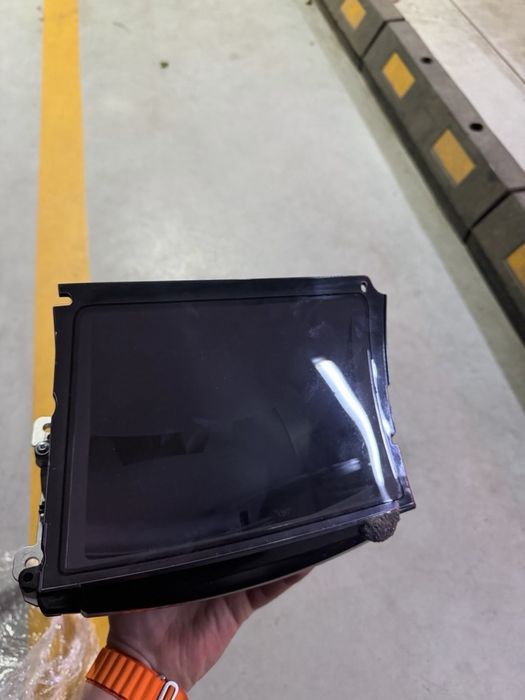 Дисплей на лобове скло mercedes e63 s 2018