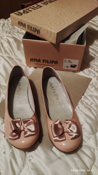 Sapatos de comunhão em cetim