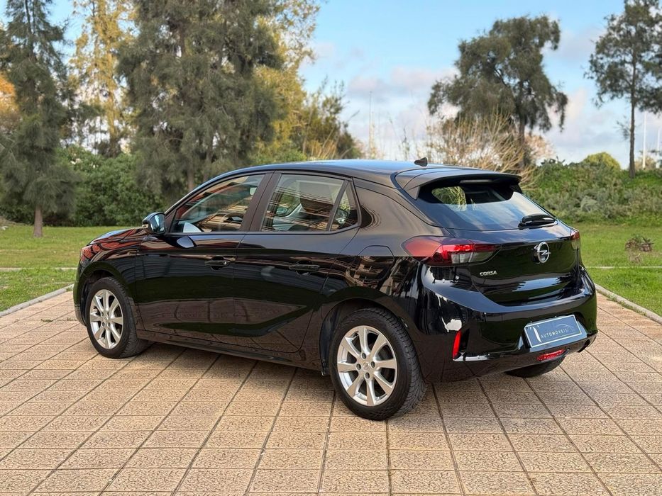 Opel corsa.