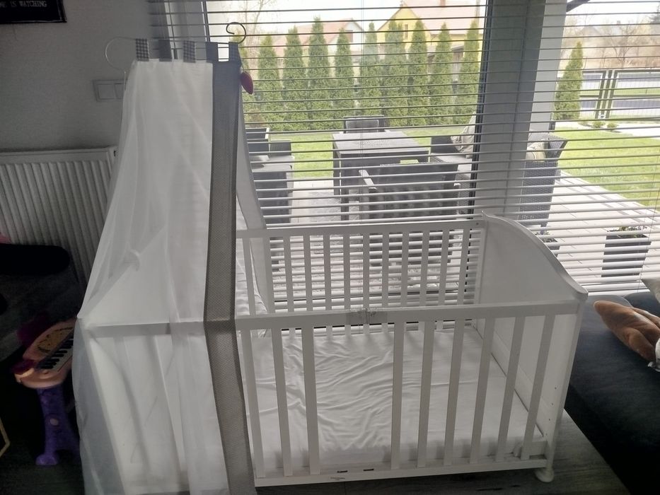 Łóżeczko dziecięce Roba 140x70 Komplet pościeli baldachim