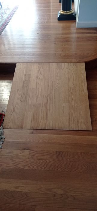 Rampa interior em madeira