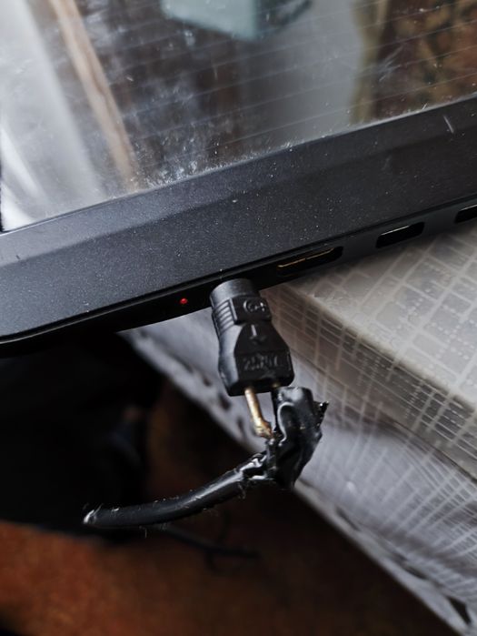 Планшет Yarvik Luna TAB474 10"