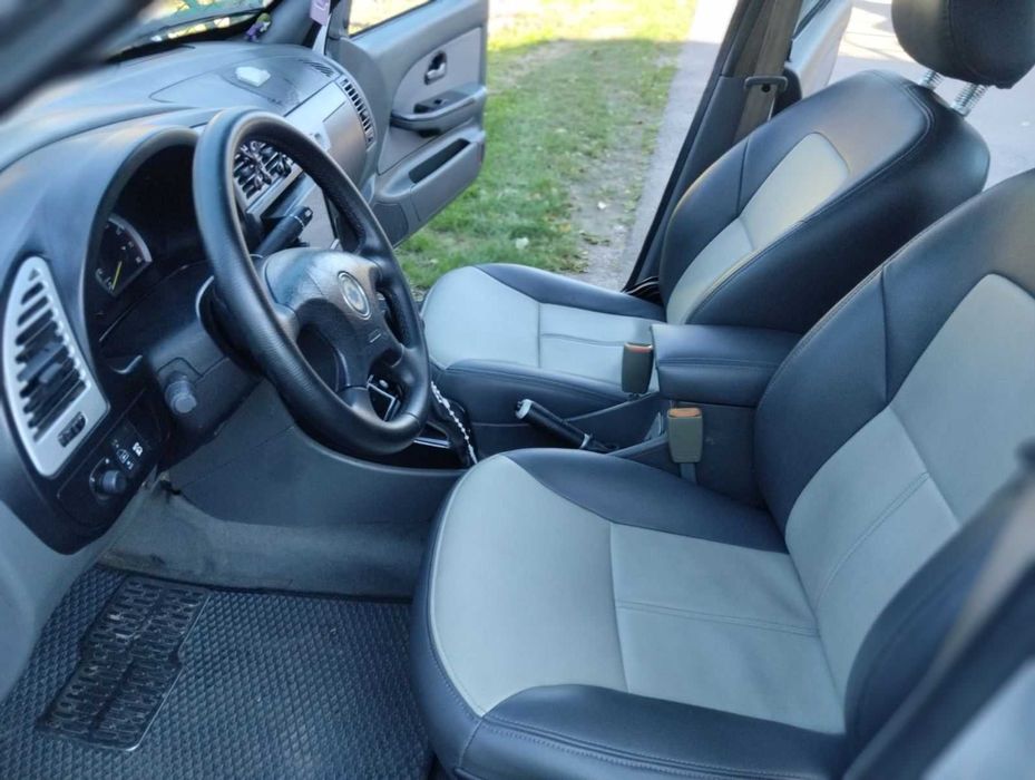 Автомобіль легковий