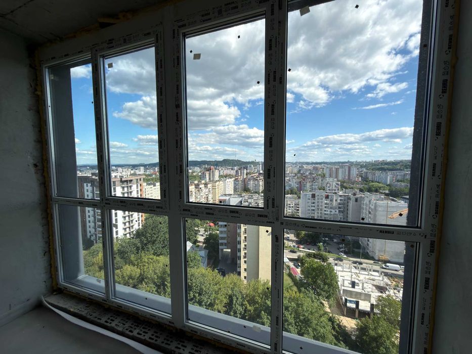 Однокімнатна квартира 53,2 м.кв. вул Під Голоском 17Г Єоселя!