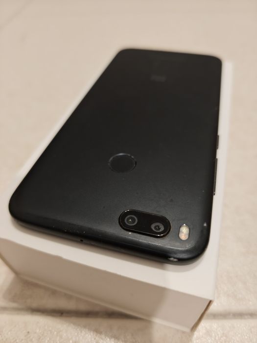 Telemóvel Xiaomi A1 - 4G