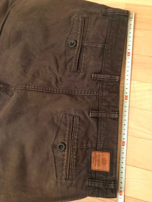 brunatne spodnie Bugatti