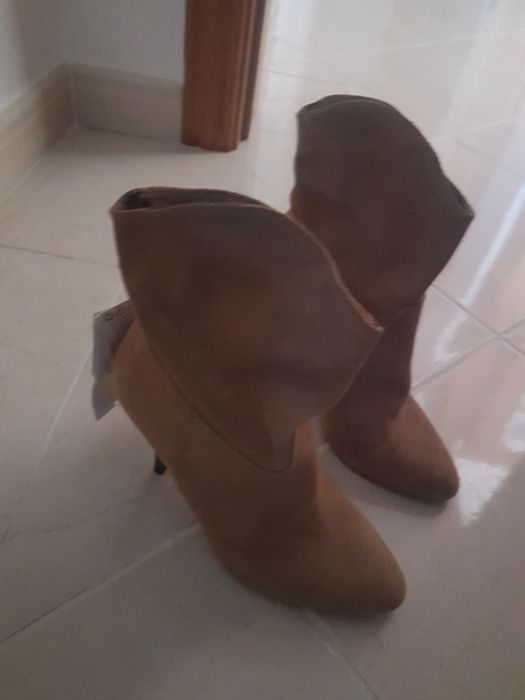 Botas em pele, mango