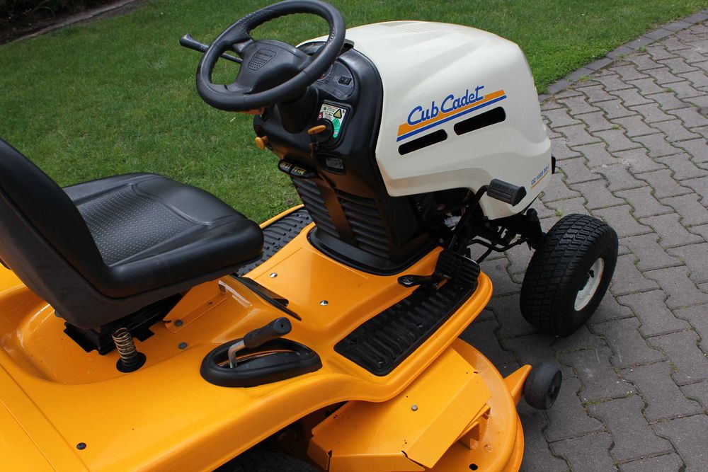 Cub Cadet CC 1025 RD-J V2  TRAKTOREK Kosiarka