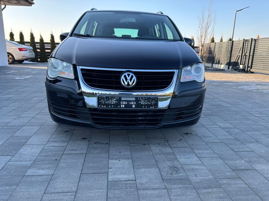 Volkswagen Touran Lift 1.6 MPI 7 osobowy
