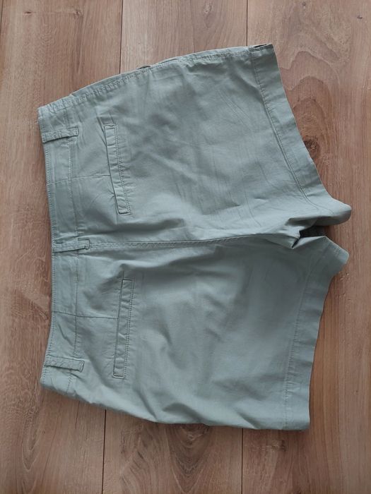 Krótkie spodenki h&m 42