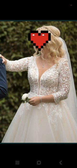 Suknia ślubna księżniczka rozkloszowana listki koronka