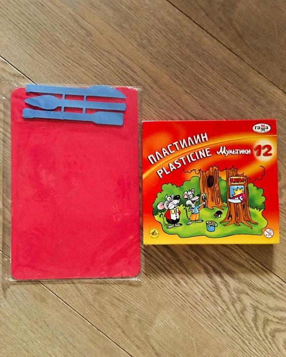 Пластилін «Гамма» Мультики, 12 кольорів + дощечка і стеки